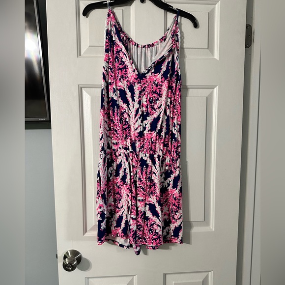 Lily Pulitzer Romper. - Picture 3 of 3